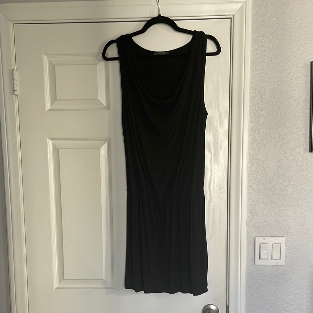 Chic Black Sleeveless Dress